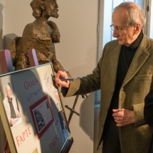 UN ÎNTREG POȘTAL DEDICAT ACADEMICIANULUI RĂZVAN THEODORESCU (13)
